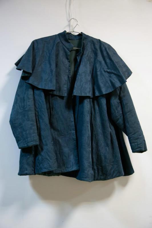 Душегрея - женская верхняя утепленная одежда для женщин из зажиточных крестьян или простых горожан, вт. пол. ХVIII в. (для массовых сцен)