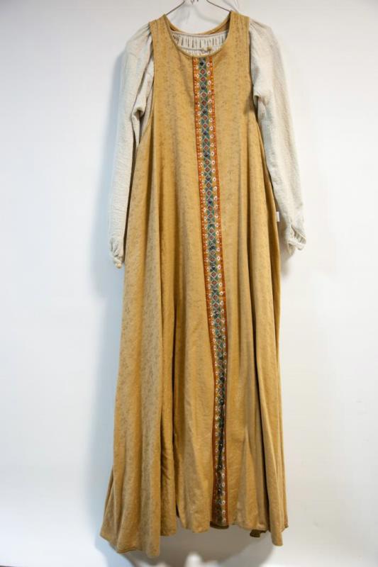 Костюм русский крестьянский женский (для массовых сцен)