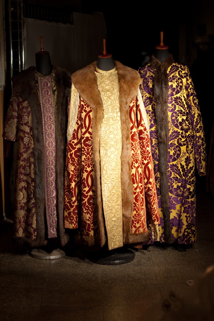 костюмы к фильму Иван Грозный 1945 реж. С.Эйзенштейн шубы боярские