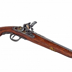 Пистолеты (бутафорские) - оружие второй пол. XVIII в