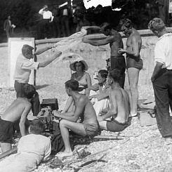 Съемочная группа фильма на натурной площадке: Григорий Александров, Владимир Нильсен, Мария Стрелкова