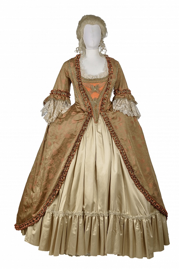 Костюм Екатерины II (арт. Ольга Антонова). Утренний туалет