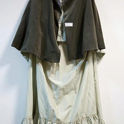 Пелерина - верхняя легкая одежда, дополнение к костюму женщины из дворянского или купеческого сословия 2-й половины ХVIII в