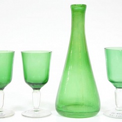 Столовый прибор  (штоф и бокалы)