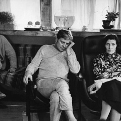 Эпизод " в отчем доме". В.Дворжецкий, Д.Банионис, Т.Огородникова